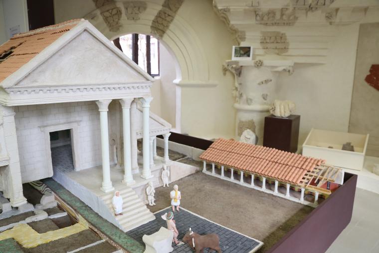 Maquette temple gallo-romain Ribemont-sur-Ancre